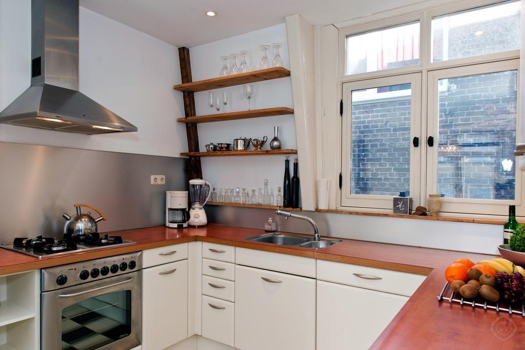 Canal Holiday Apartment Amsterdam Phòng bức ảnh